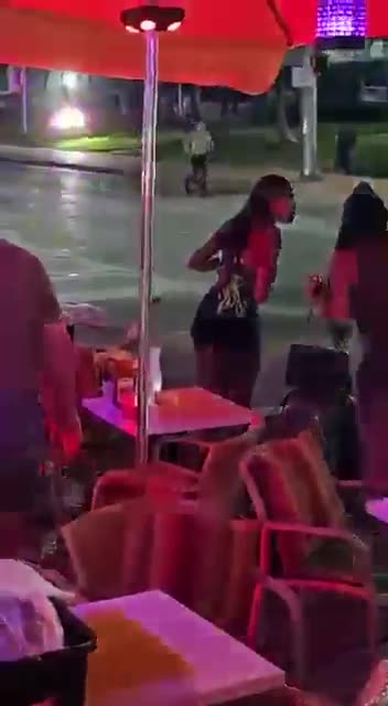 Spring break turns deadly in South Beach Miami, man gunned down outside restaurant [VIDEO]